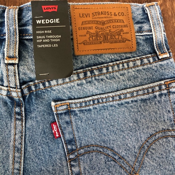 Brand new Levi's premium Jeans - Picture 7 of 7